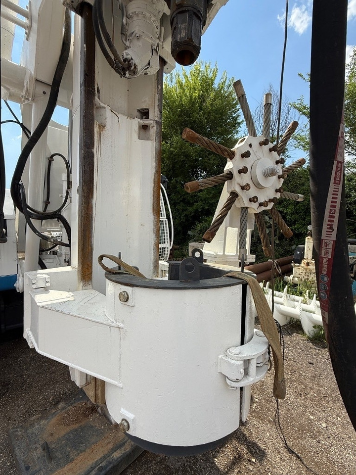 Soilmec R 210 - Сваебойная установка: фото 3 Soilmec R 210 - Сваебойная установка: фото 3