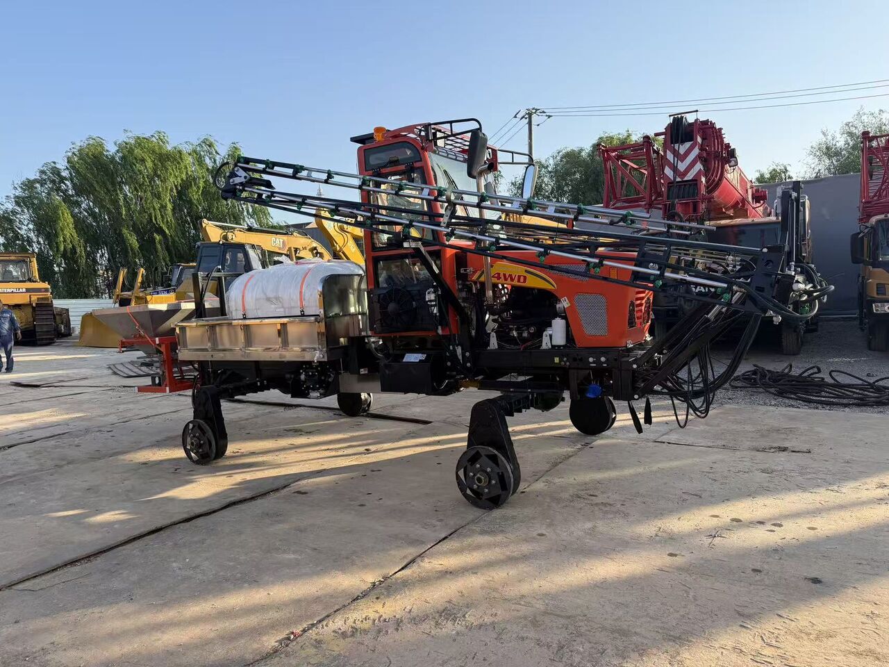 4WD - Трактор: фото 2 4WD - Трактор: фото 2