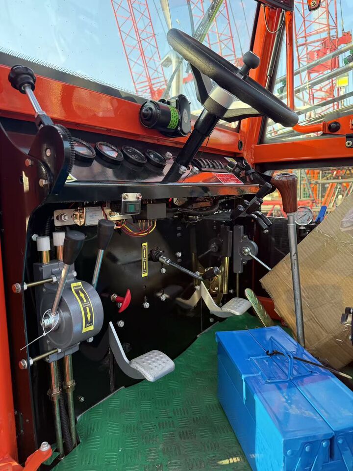 4WD - Трактор: фото 4 4WD - Трактор: фото 4