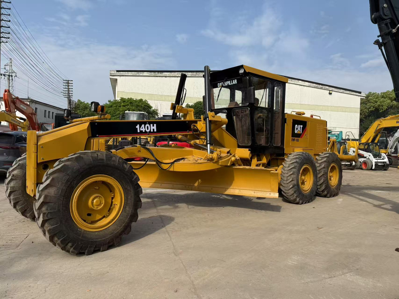 CATERPILLAR 140H - Грейдер: фото 3 CATERPILLAR 140H - Грейдер: фото 3