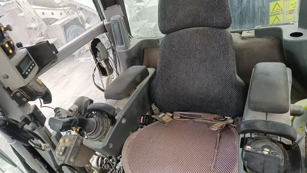 CATERPILLAR 140M - Грейдер: фото 5 CATERPILLAR 140M - Грейдер: фото 5