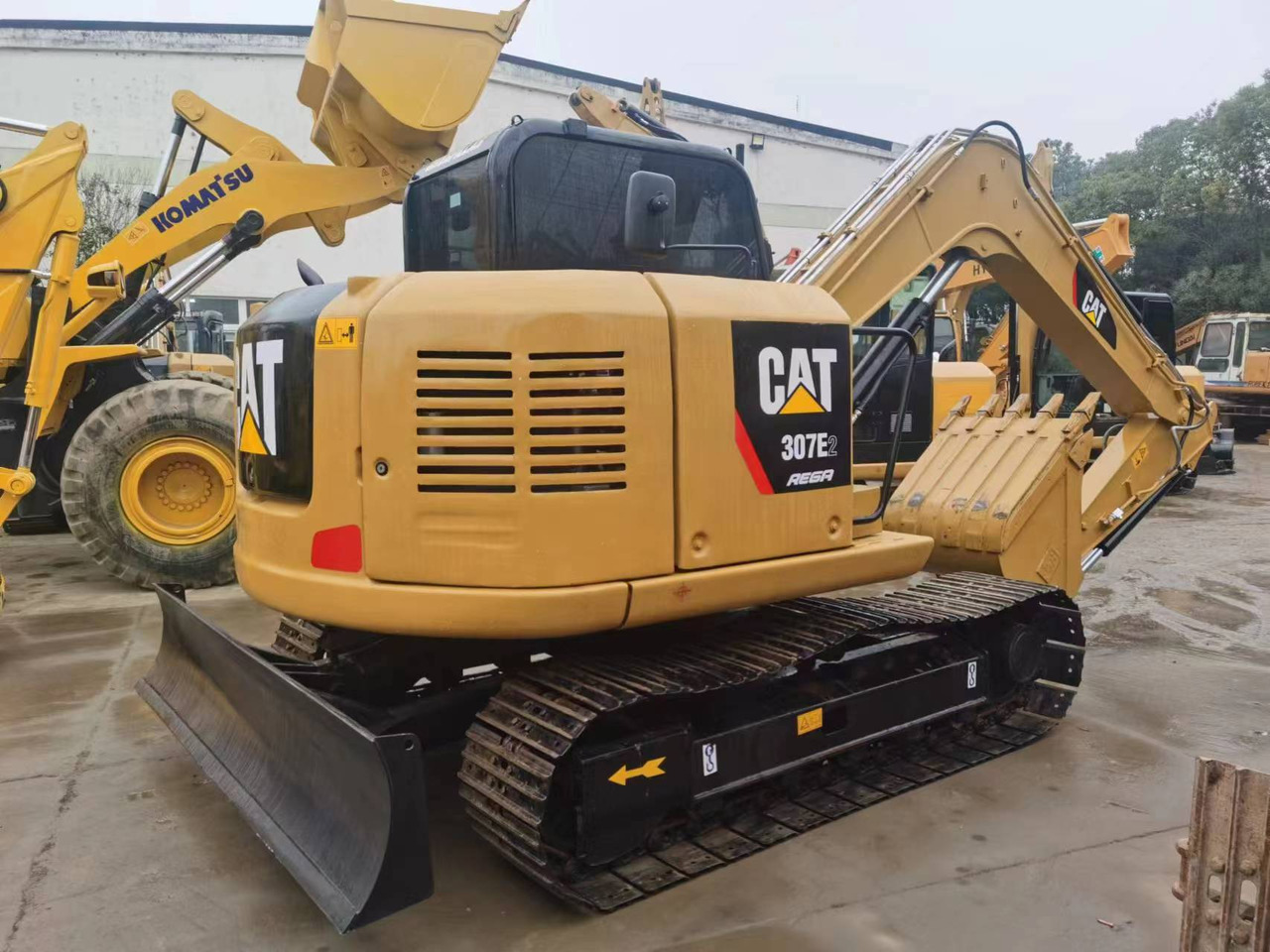 CATERPILLAR 307E2 With Blade - Мини-экскаватор: фото 3 CATERPILLAR 307E2 With Blade - Мини-экскаватор: фото 3
