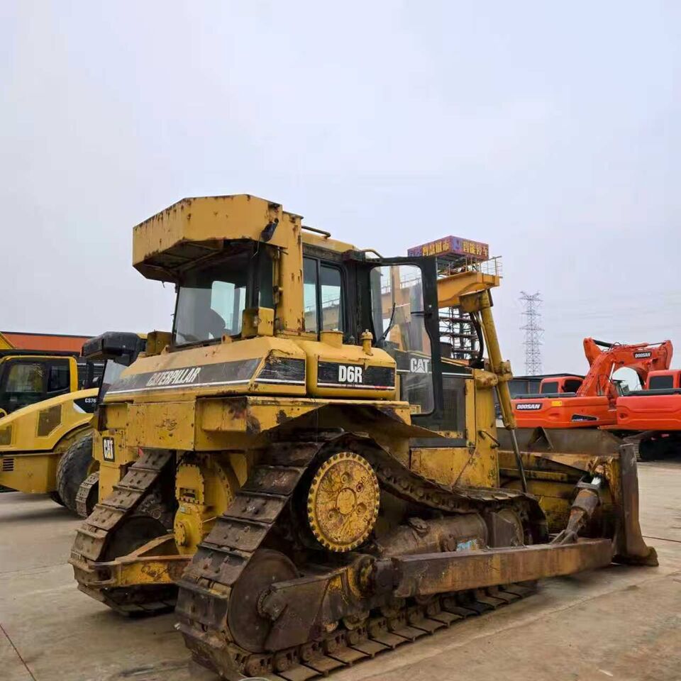 CATERPILLAR D6R - Бульдозер: фото 3 CATERPILLAR D6R - Бульдозер: фото 3