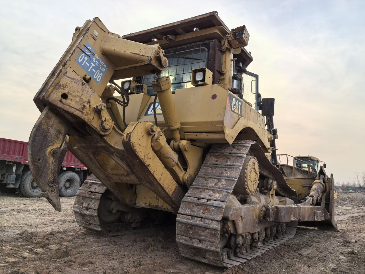 CATERPILLAR D8T Bulldozer - Бульдозер: фото 3 CATERPILLAR D8T Bulldozer - Бульдозер: фото 3
