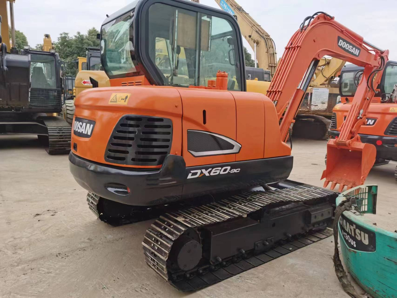DOOSAN 5 TON DX60 with CE - Мини-экскаватор: фото 2 DOOSAN 5 TON DX60 with CE - Мини-экскаватор: фото 2