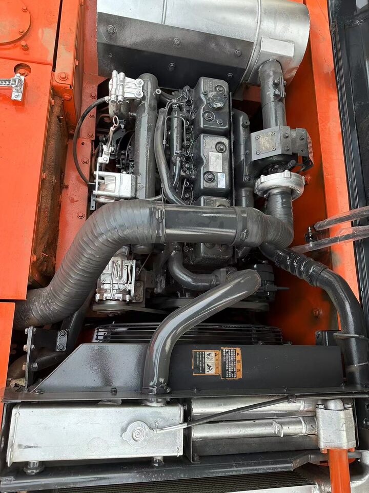 DOOSAN DX300LC - Гусеничный экскаватор: фото 3 DOOSAN DX300LC - Гусеничный экскаватор: фото 3