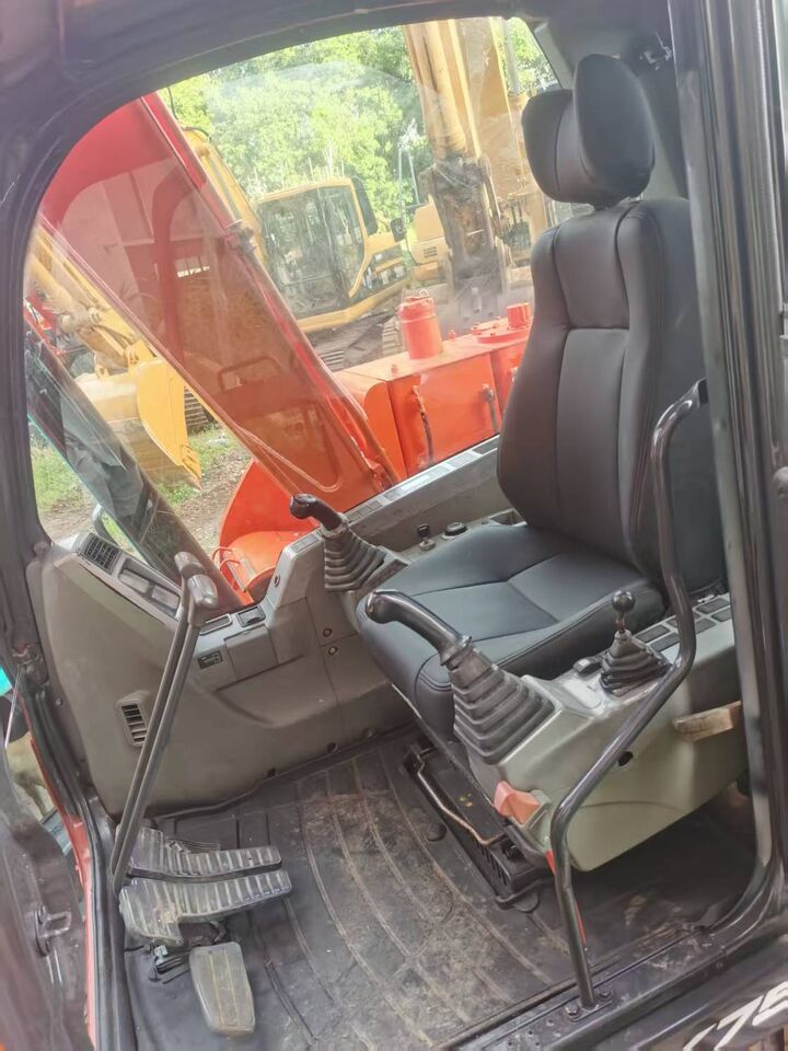 DOOSAN DX75 - Мини-экскаватор: фото 5 DOOSAN DX75 - Мини-экскаватор: фото 5