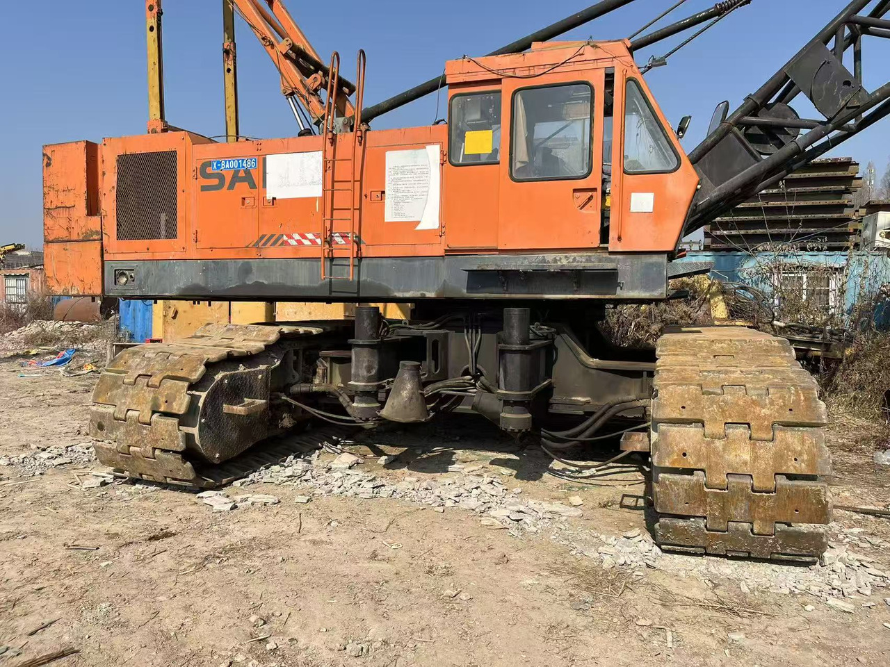 HITACHI 80 TON KH300-3 - Гусеничный кран: фото 1 HITACHI 80 TON KH300-3 - Гусеничный кран: фото 1