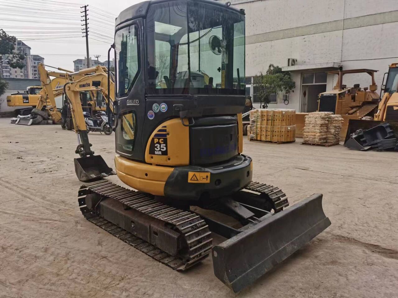 KOMATSU PC35mr-3 - Мини-экскаватор: фото 2 KOMATSU PC35mr-3 - Мини-экскаватор: фото 2