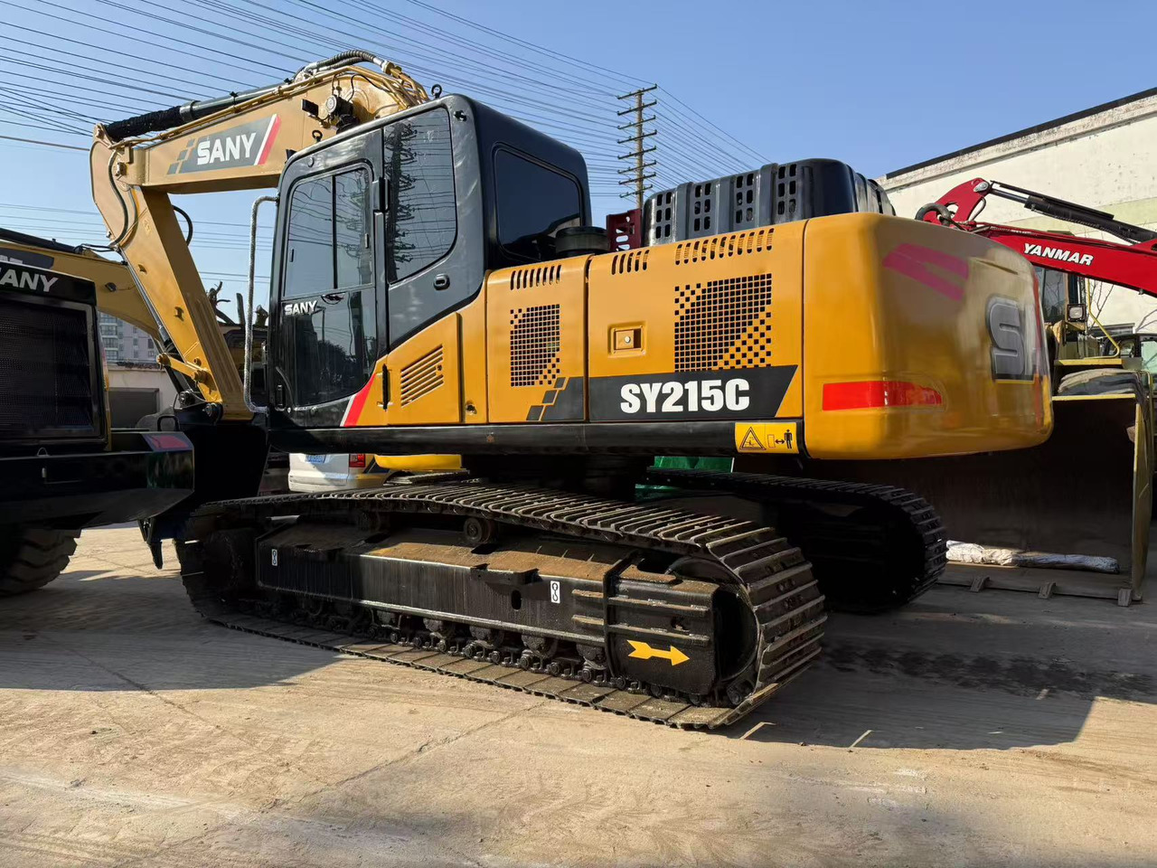 SANY SY215C - Гусеничный экскаватор: фото 3 SANY SY215C - Гусеничный экскаватор: фото 3