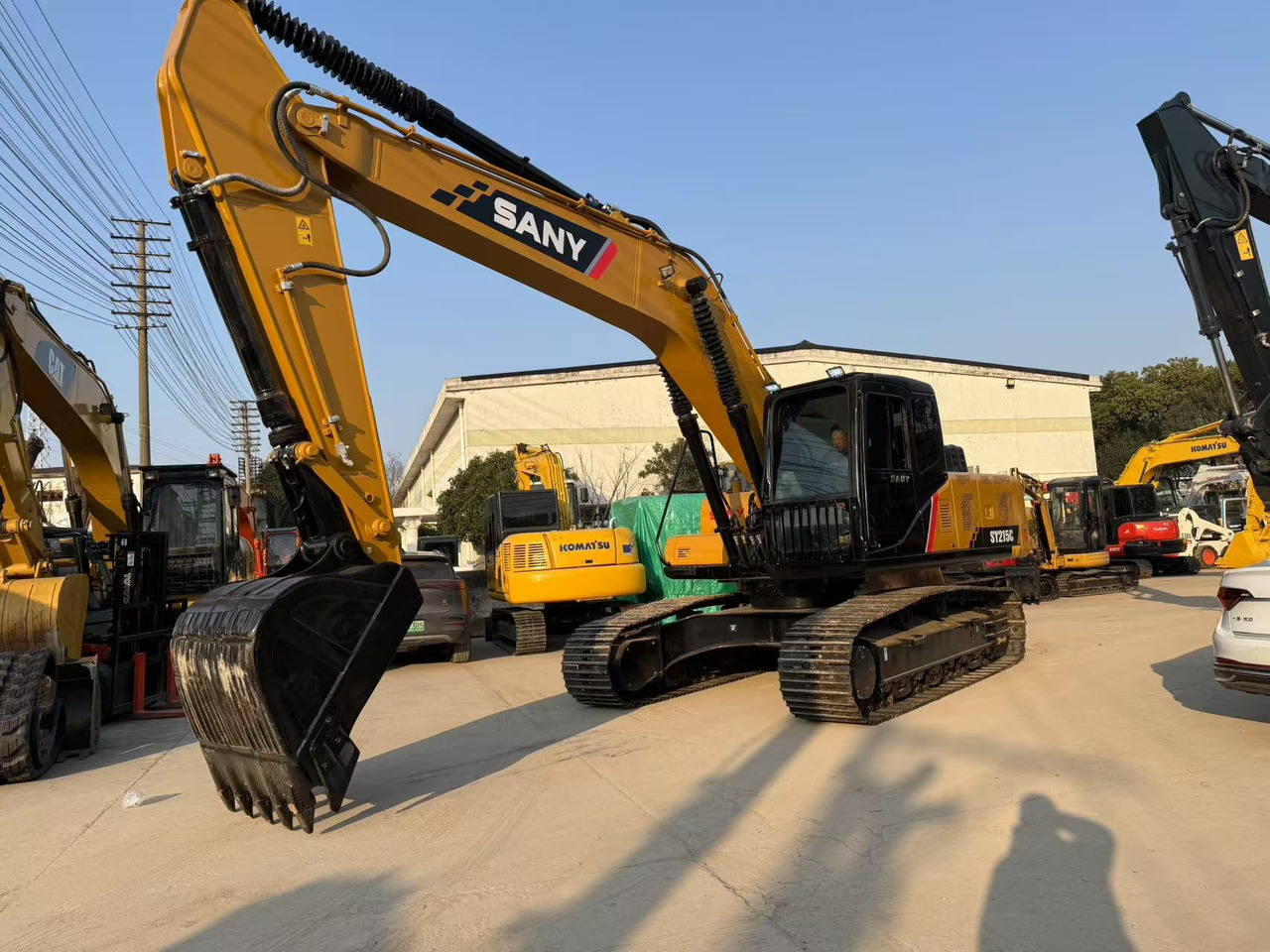 SANY SY215C - Гусеничный экскаватор: фото 4 SANY SY215C - Гусеничный экскаватор: фото 4