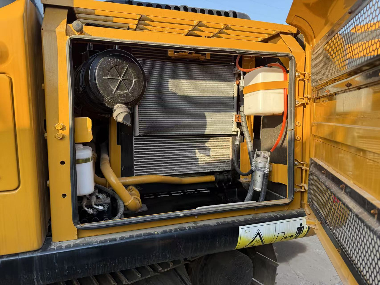 SANY sy135 - Гусеничный экскаватор: фото 4 SANY sy135 - Гусеничный экскаватор: фото 4