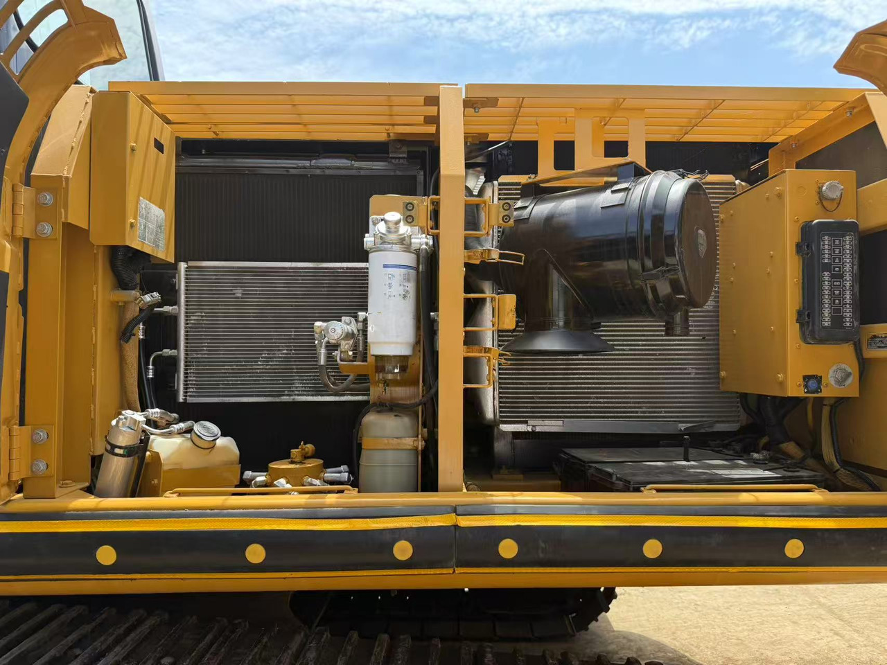 Caterpillar 325CL - Гусеничный экскаватор: фото 5 Caterpillar 325CL - Гусеничный экскаватор: фото 5