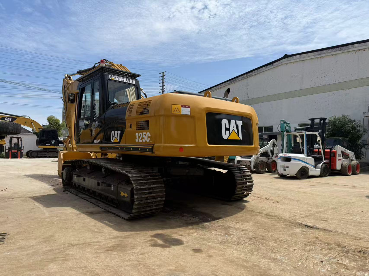 Caterpillar 325CL - Гусеничный экскаватор: фото 1 Caterpillar 325CL - Гусеничный экскаватор: фото 1