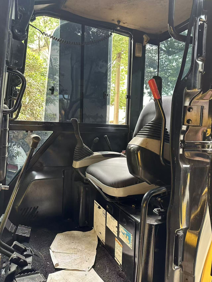 Komatsu PC30MR - Мини-экскаватор: фото 5 Komatsu PC30MR - Мини-экскаватор: фото 5