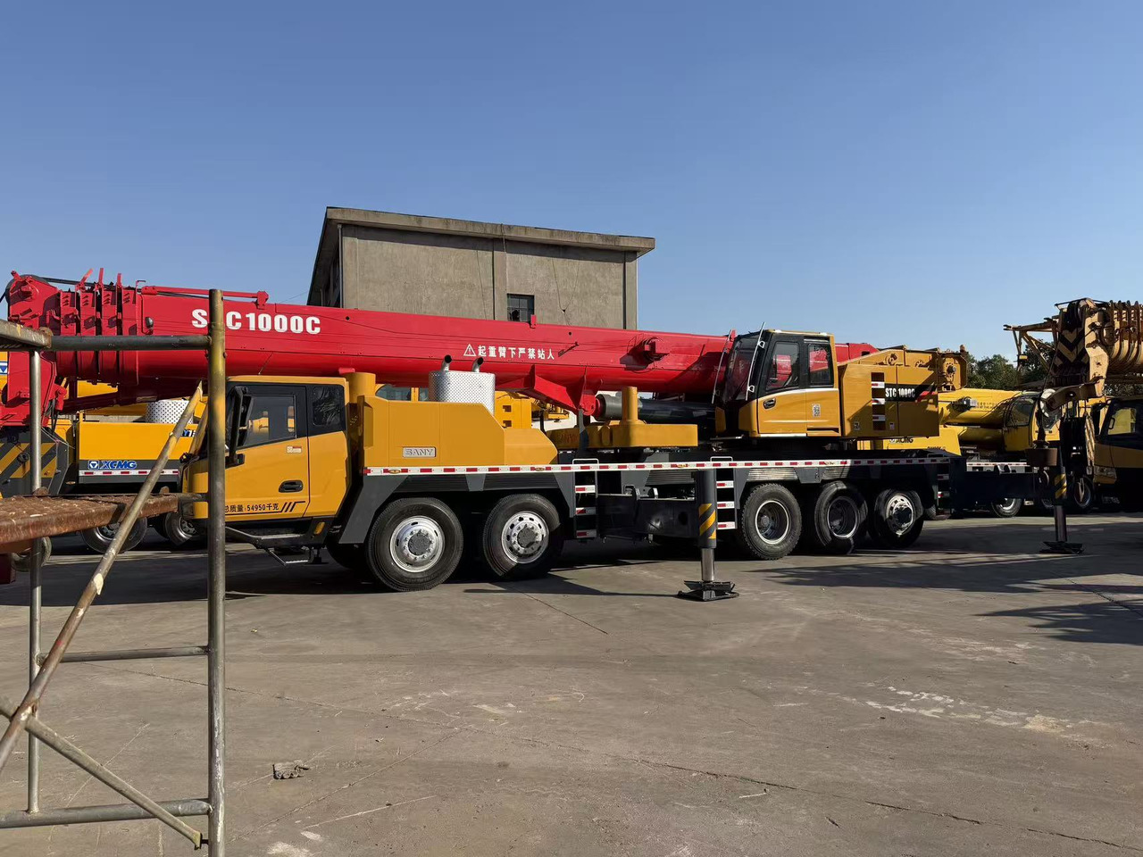 Sany 100 TON STC1000 - Мобильный кран: фото 1 Sany 100 TON STC1000 - Мобильный кран: фото 1