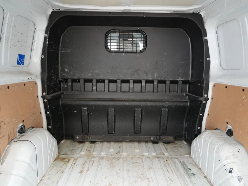 Ford Transit Custom L1H1 - Легковой фургон: фото 4 Ford Transit Custom L1H1 - Легковой фургон: фото 4