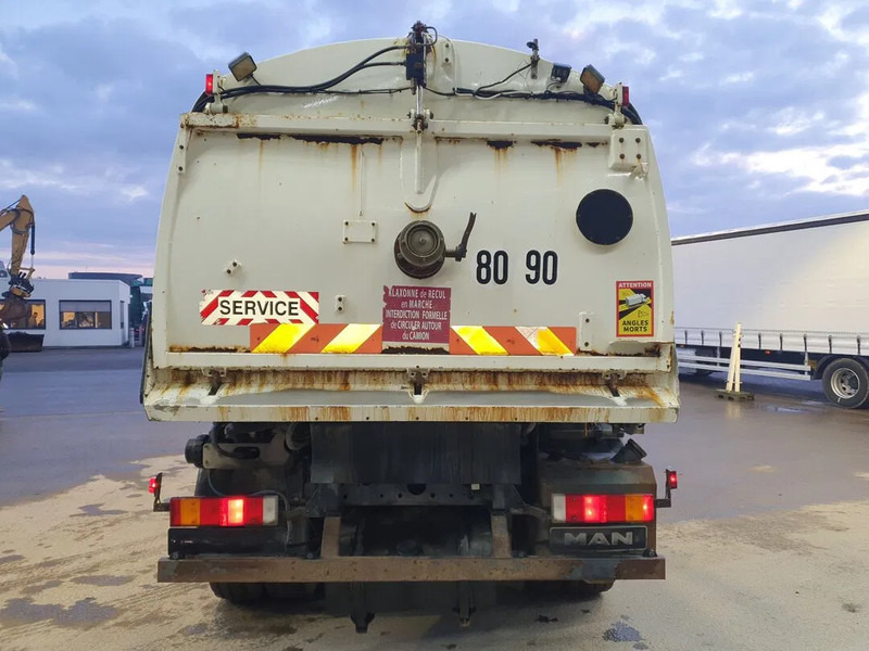 MAN LE 15.250 Eurovoirie Sweeper Manual Steelsuspension Euro 3 2007 - Подметально-уборочная машина: фото 4 MAN LE 15.250 Eurovoirie Sweeper Manual Steelsuspension Euro 3 2007 - Подметально-уборочная машина: фото 4