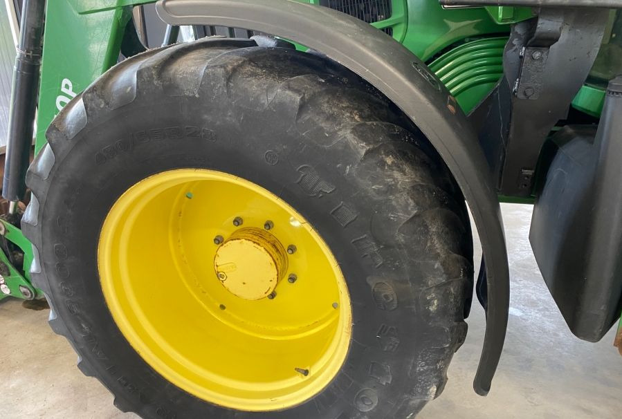 John Deere 6330 Premium - Трактор: фото 3 John Deere 6330 Premium - Трактор: фото 3