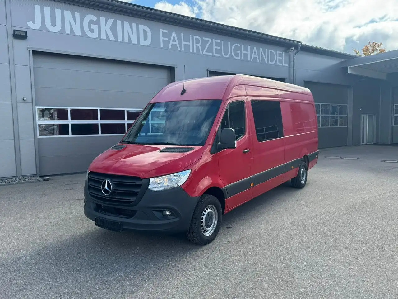 Mercedes-Benz Sprinter 317 CDI Maxi Lang Mixto AHK 3,5t MBUX - Цельнометаллический фургон, Грузопассажирский фургон: фото 1 Mercedes-Benz Sprinter 317 CDI Maxi Lang Mixto AHK 3,5t MBUX - Цельнометаллический фургон, Грузопассажирский фургон: фото 1