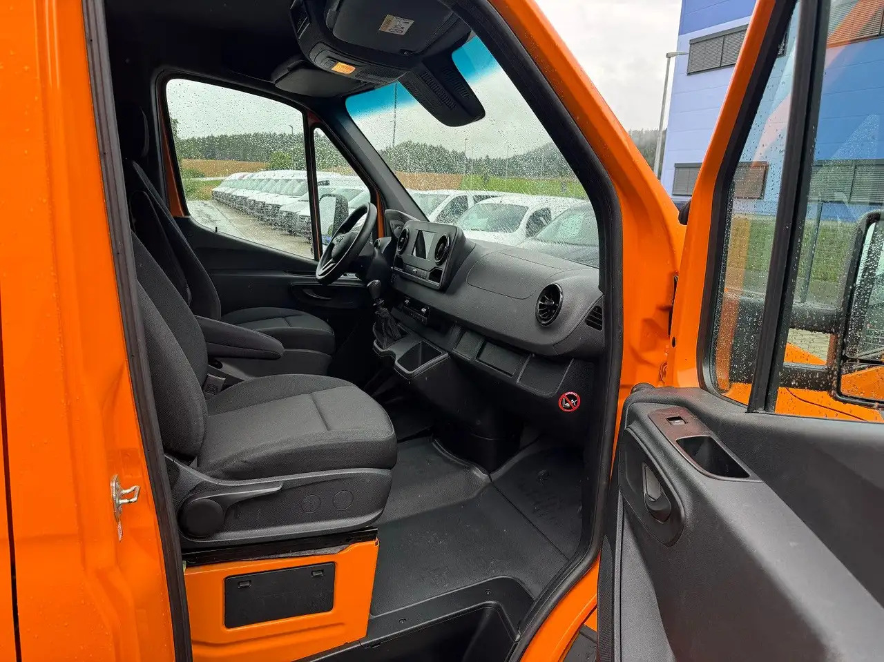 Малотоннажный седельный тягач, Грузопассажирский фургон Mercedes-Benz Sprinter 519 CDI Maxi Lang Doka AHK: фото 7