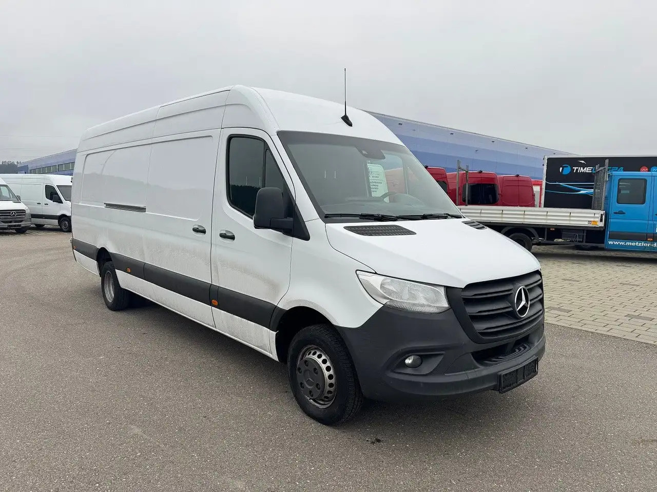 Mercedes-Benz Sprinter 519 CDI Maxi Lang Extralang XXL MBUX - Цельнометаллический фургон: фото 2 Mercedes-Benz Sprinter 519 CDI Maxi Lang Extralang XXL MBUX - Цельнометаллический фургон: фото 2