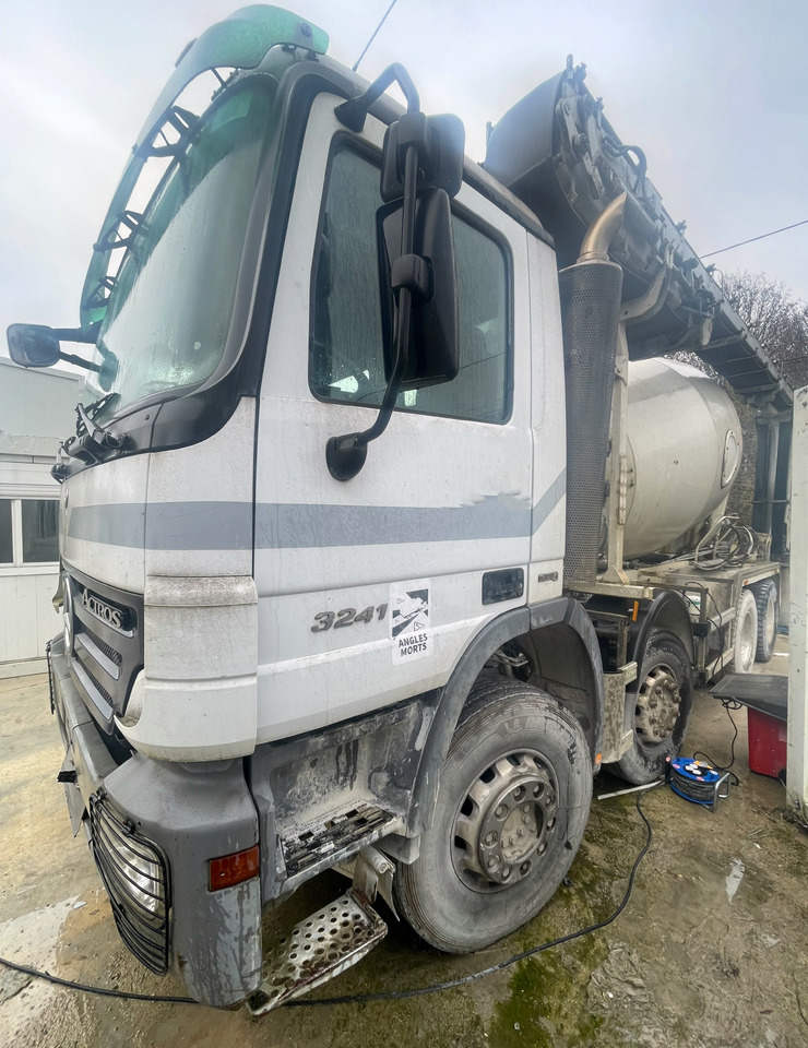 Mercedes Actros 3241 - Автобетоносмеситель: фото 4 Mercedes Actros 3241 - Автобетоносмеситель: фото 4