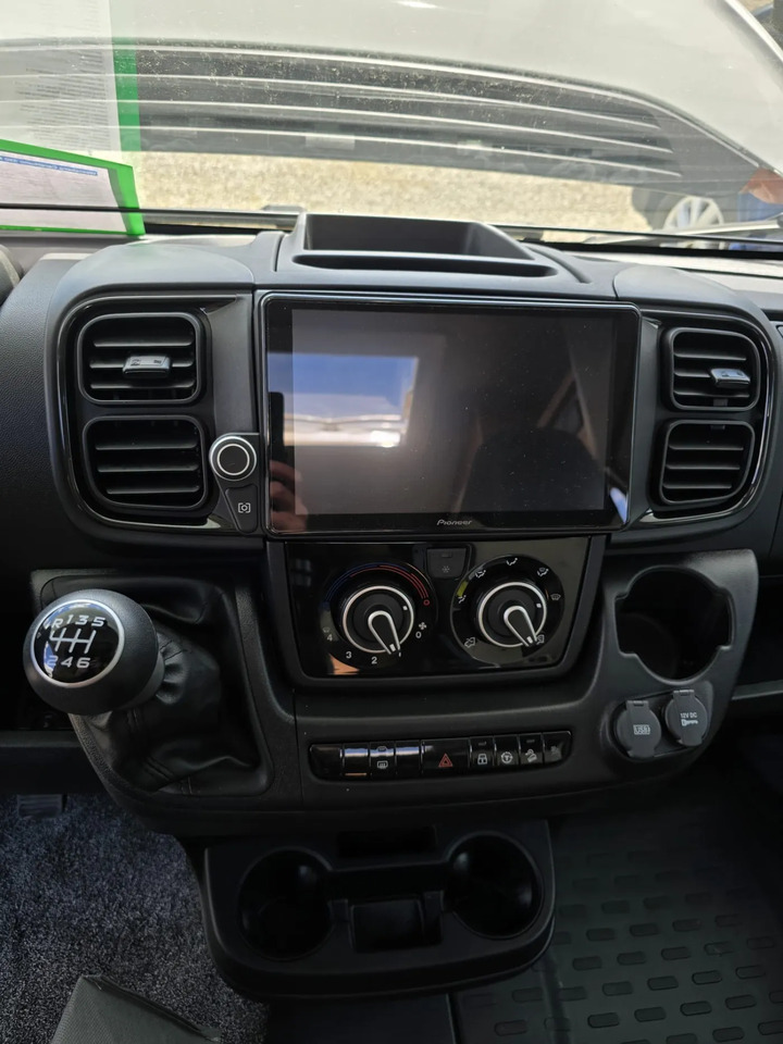 Weinsberg CaraHome 550 MG Aufbauklima., Markise, AHK лизинг Weinsberg CaraHome 550 MG Aufbauklima., Markise, AHK: фото 16