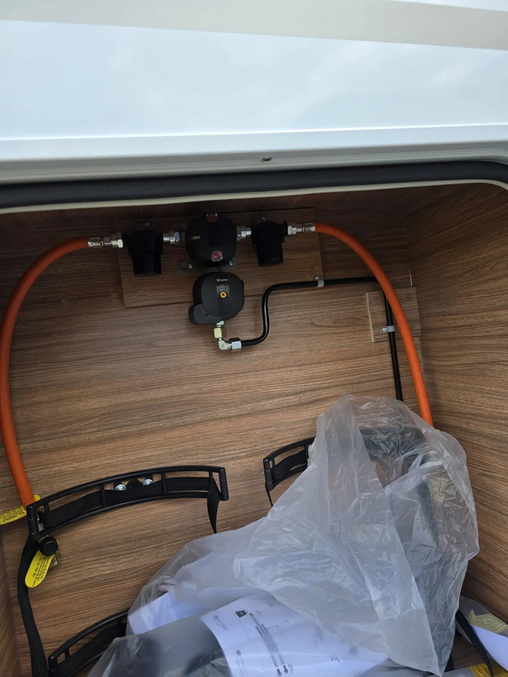 Weinsberg CaraHome 550 MG Aufbauklima., Markise, AHK лизинг Weinsberg CaraHome 550 MG Aufbauklima., Markise, AHK: фото 11