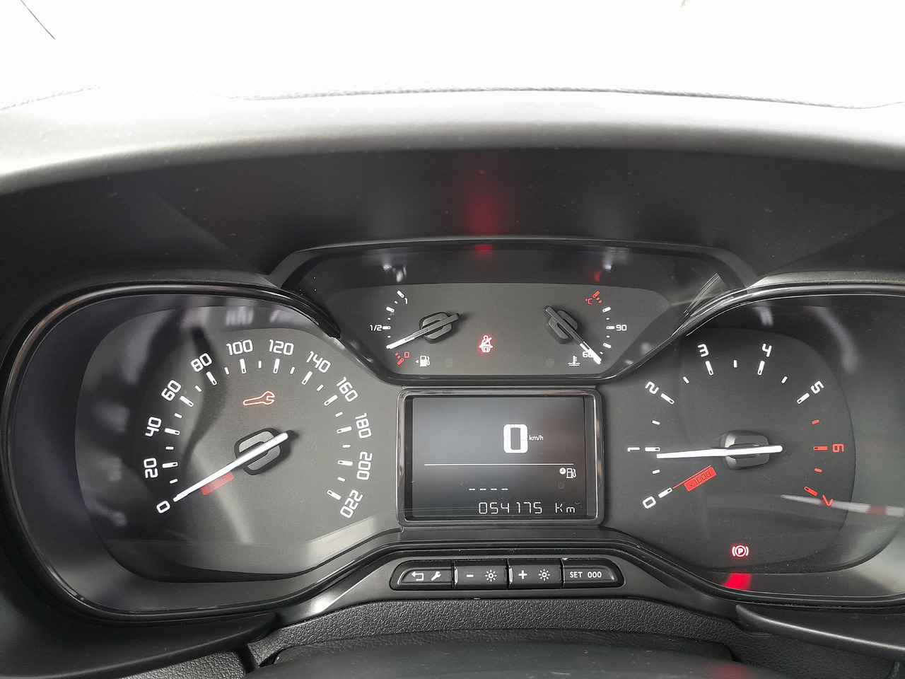 TOYOTA 1.5 City Active 3 Business - Легковой фургон: фото 5 TOYOTA 1.5 City Active 3 Business - Легковой фургон: фото 5