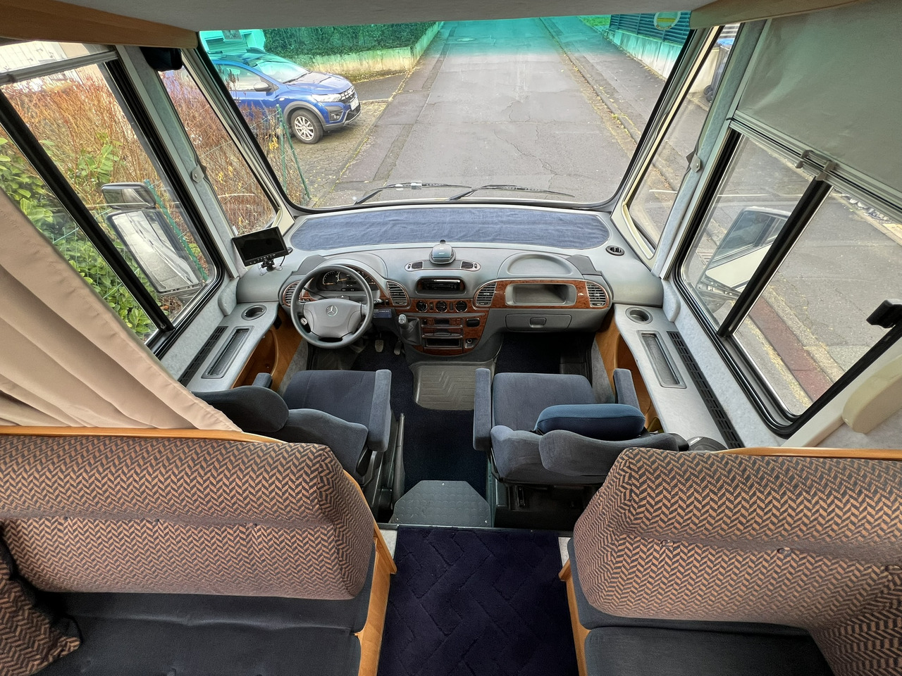 CONCORDE Charisma 750 G Mercedes 416 CDI - Интегрированный автодом: фото 5 CONCORDE Charisma 750 G Mercedes 416 CDI - Интегрированный автодом: фото 5