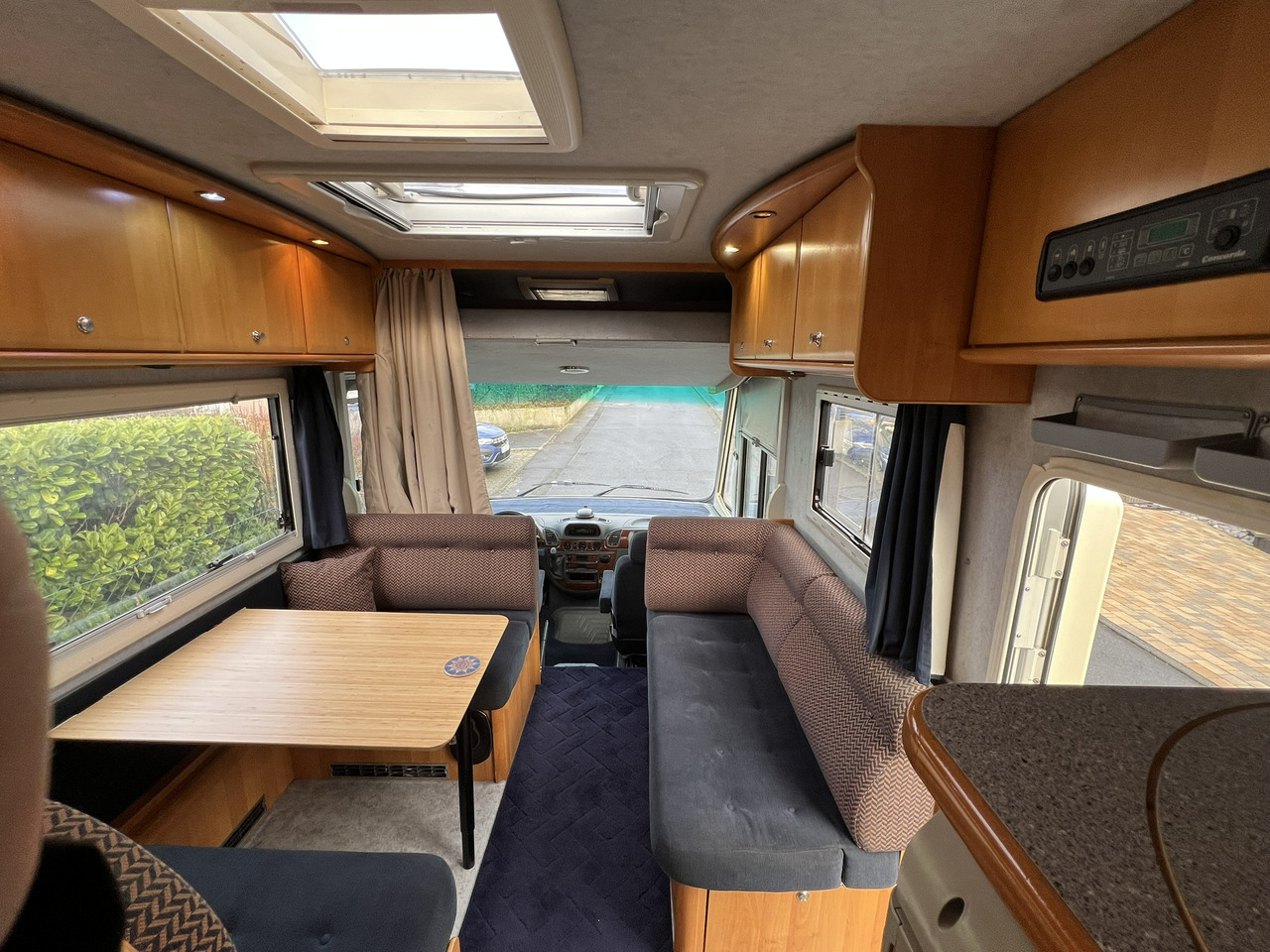 CONCORDE Charisma 750 G Mercedes 416 CDI - Интегрированный автодом: фото 3 CONCORDE Charisma 750 G Mercedes 416 CDI - Интегрированный автодом: фото 3