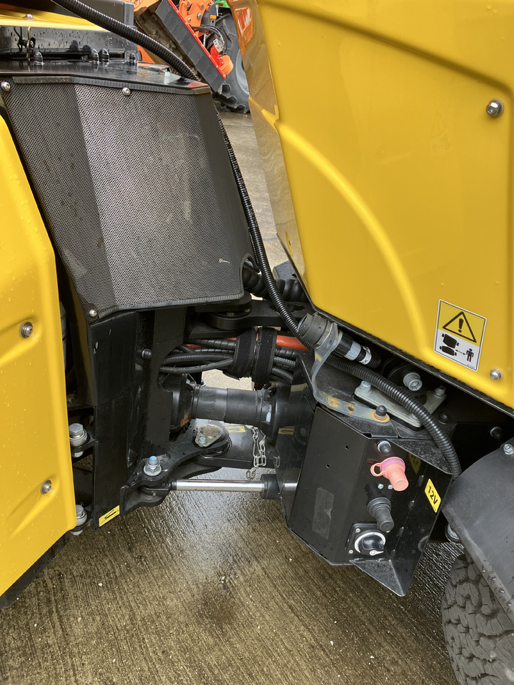 Multihog CX75 - Снегоуборочная машина: фото 4 Multihog CX75 - Снегоуборочная машина: фото 4