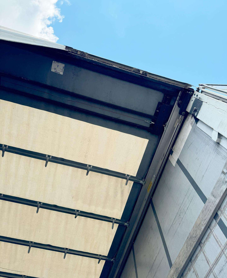 Тентованный полуприцеп Krone SD: фото 6