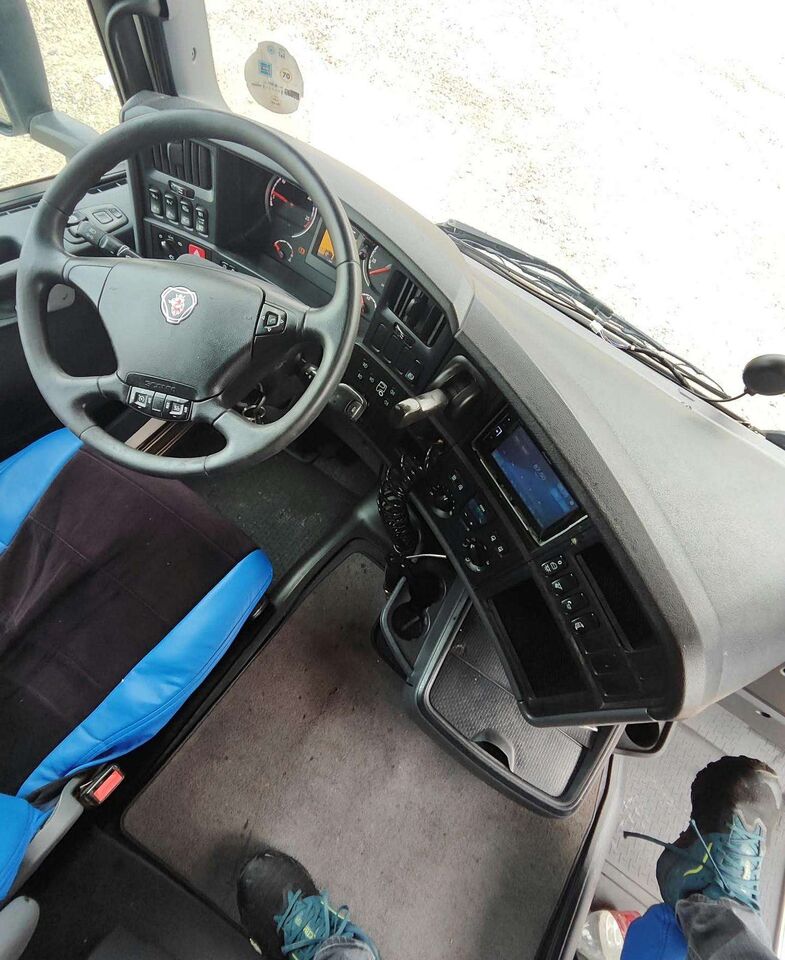 Тягач Scania R450: фото 10