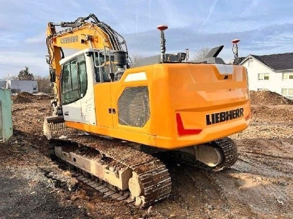 Liebherr R922 - Гусеничный экскаватор: фото 1 Liebherr R922 - Гусеничный экскаватор: фото 1