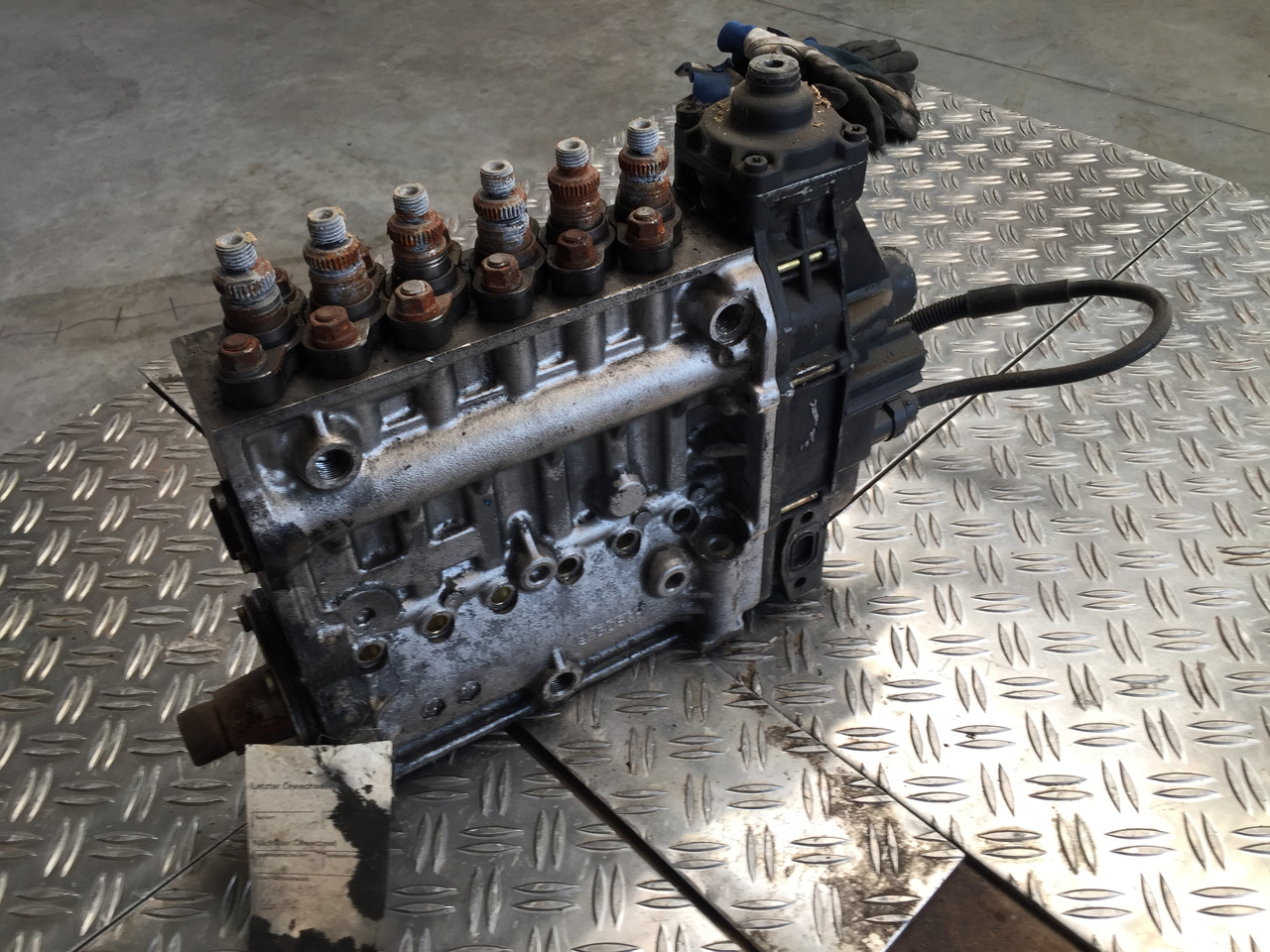 Топливный насос для Грузовиков Gebrauchte Elektr. Einspritzpumpe MAN 19.403, F2000, Artikel - Nr. : 51.11103 - 7591: фото 6