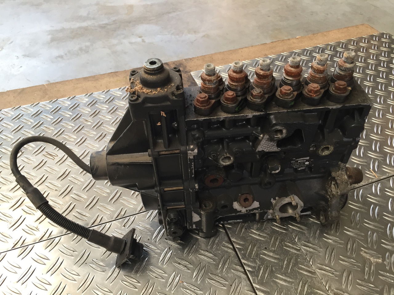 Топливный насос для Грузовиков Gebrauchte Elektr. Einspritzpumpe MAN 19.403, F2000, Artikel - Nr. : 51.11103 - 7591: фото 17