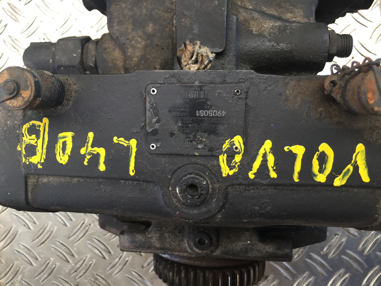 Gebrauchte Hydraulikpumpe VOLVO Radlader L40 B, Artikel - Nr. : 4905051 - Гидравлический насос для Грузовиков: фото 5 Gebrauchte Hydraulikpumpe VOLVO Radlader L40 B, Artikel - Nr. : 4905051 - Гидравлический насос для Грузовиков: фото 5