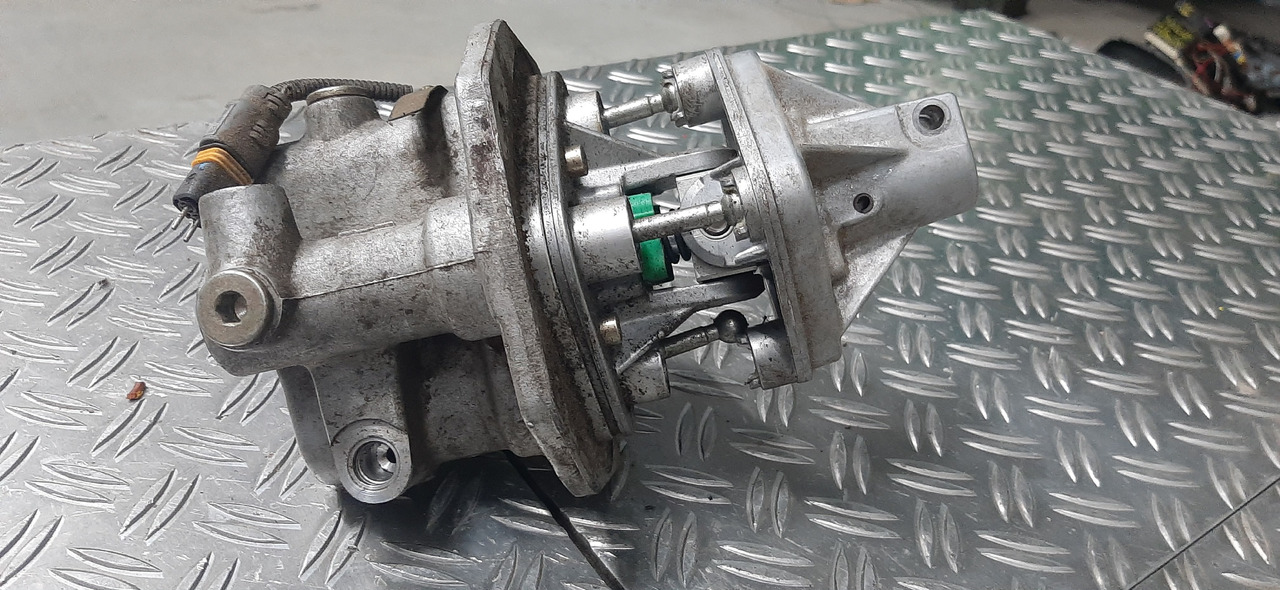 Gebrauchtes MAN Schaltgerät für Getriebe, Artikel - Nr. : 81.32605 - 6111 - Коробка передач и запчасти для Грузовиков: фото 4 Gebrauchtes MAN Schaltgerät für Getriebe, Artikel - Nr. : 81.32605 - 6111 - Коробка передач и запчасти для Грузовиков: фото 4