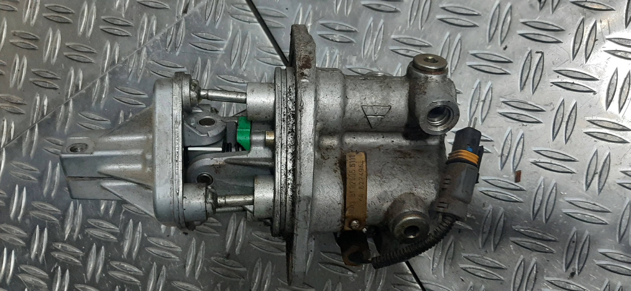 Gebrauchtes MAN Schaltgerät für Getriebe, Artikel - Nr. : 81.32605 - 6111 - Коробка передач и запчасти для Грузовиков: фото 2 Gebrauchtes MAN Schaltgerät für Getriebe, Artikel - Nr. : 81.32605 - 6111 - Коробка передач и запчасти для Грузовиков: фото 2