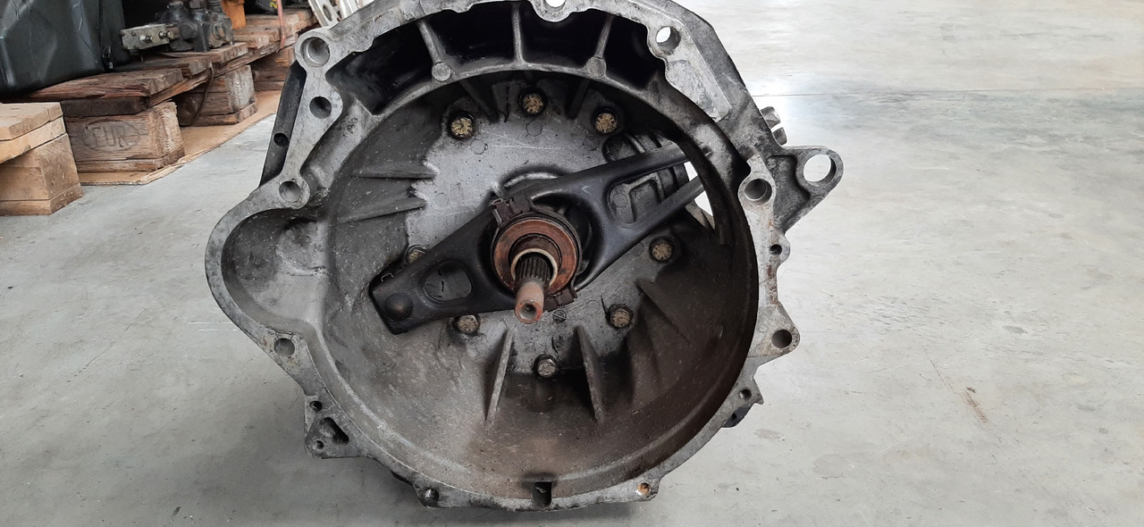 Gebrauchtes MAN + VW LT 45 - Getriebe Artikel - Nr. : 81.99999 - 9999 - Коробка передач для Грузовиков: фото 5 Gebrauchtes MAN + VW LT 45 - Getriebe Artikel - Nr. : 81.99999 - 9999 - Коробка передач для Грузовиков: фото 5