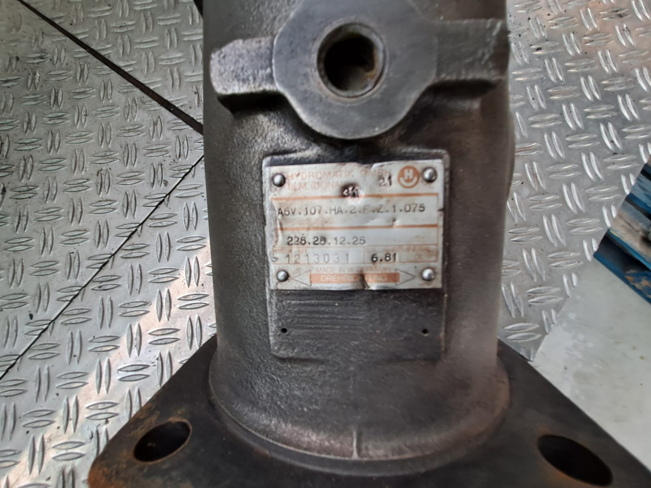 HYDROMATIK AV6 107 HA 2 FZ 1 075 - Гидравлический мотор для Промышленного оборудования: фото 2 HYDROMATIK AV6 107 HA 2 FZ 1 075 - Гидравлический мотор для Промышленного оборудования: фото 2