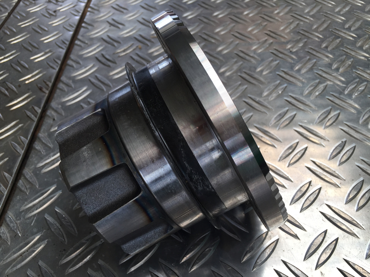 Neuwertige MAN TGL, TGM Antriebsflansch Getriebe, Artikel - Nr. : 81.39115 - 0456 - Коробка передач и запчасти для Грузовиков: фото 5 Neuwertige MAN TGL, TGM Antriebsflansch Getriebe, Artikel - Nr. : 81.39115 - 0456 - Коробка передач и запчасти для Грузовиков: фото 5