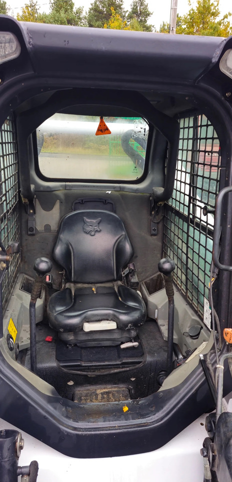 BOBCAT S570 - Мини-погрузчик с бортовым поворотом: фото 2 BOBCAT S570 - Мини-погрузчик с бортовым поворотом: фото 2