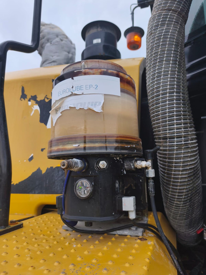 CAT 950 M - Колёсный погрузчик: фото 3 CAT 950 M - Колёсный погрузчик: фото 3