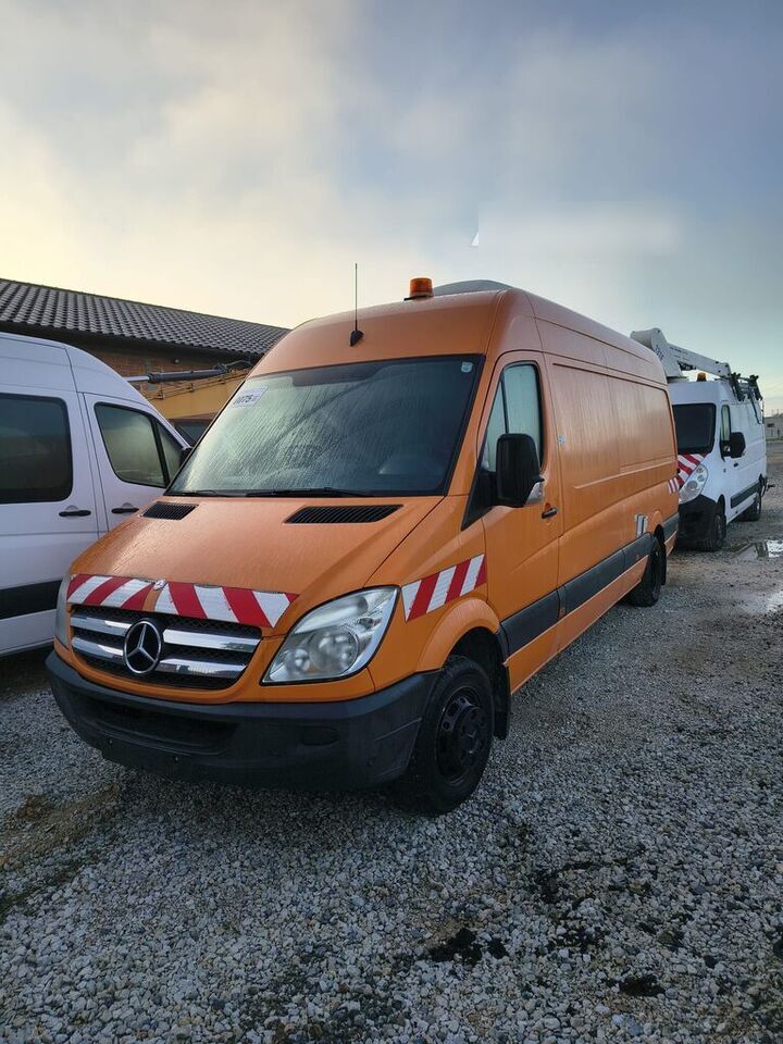 MERCEDES-BENZ Sprinter 516 - Грузовик с закрытым кузовом: фото 3 MERCEDES-BENZ Sprinter 516 - Грузовик с закрытым кузовом: фото 3