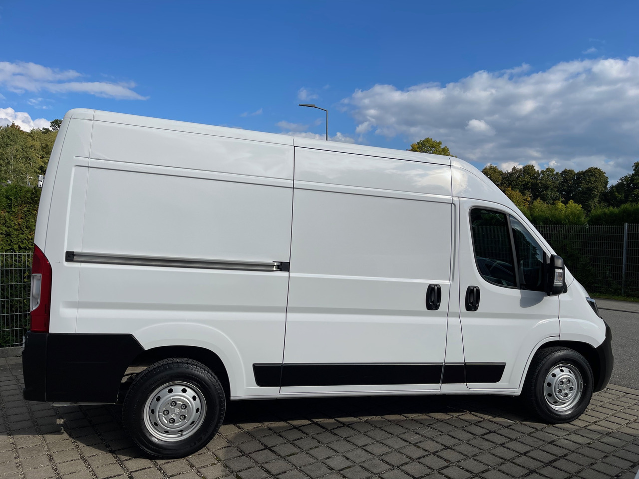 Peugeot Boxer Kasten L2H2 AppleCarplay/Klima/Kamera - Цельнометаллический фургон: фото 4 Peugeot Boxer Kasten L2H2 AppleCarplay/Klima/Kamera - Цельнометаллический фургон: фото 4