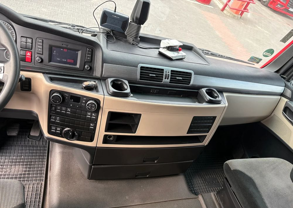 Тягач MAN TGX: фото 12