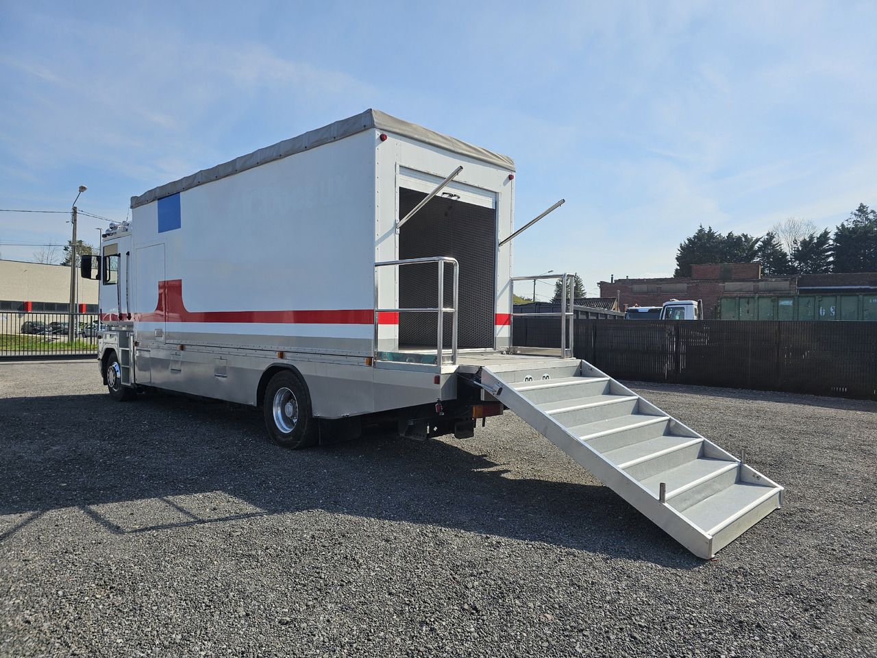 Renault AE380 PHASE1 - Грузовик с закрытым кузовом: фото 3 Renault AE380 PHASE1 - Грузовик с закрытым кузовом: фото 3